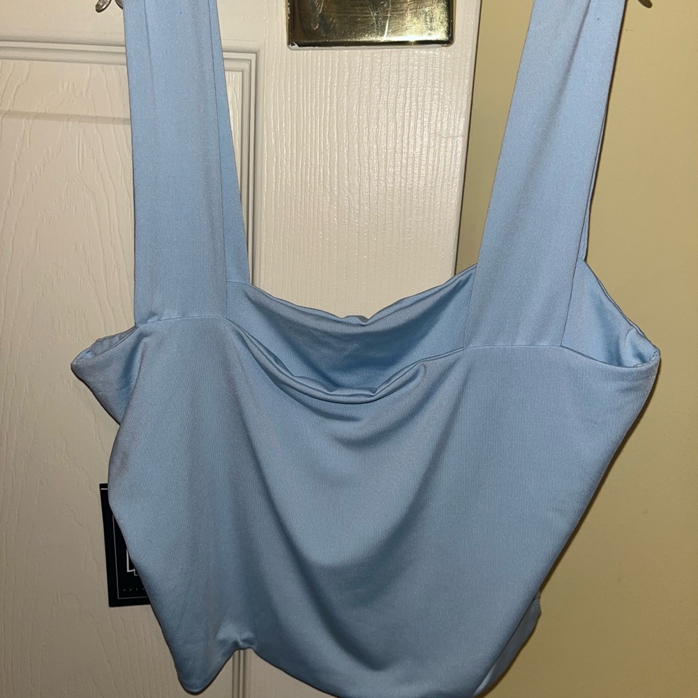 *BRAND NEW* Dressmezee Women’s Crop of the List Top in Baby Blue - size Medium - Picture 5 of 5